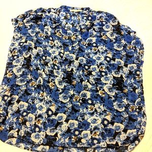 Daniel Rainn - Stitch Fix - Blue, White & Gold Blouse